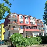 400 M Od Mola Dzielnica Uzdrowiskowa * Kołobrzeg
