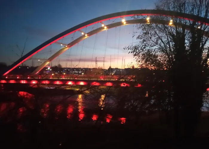 400 M Od Mola Dzielnica Uzdrowiskowa *